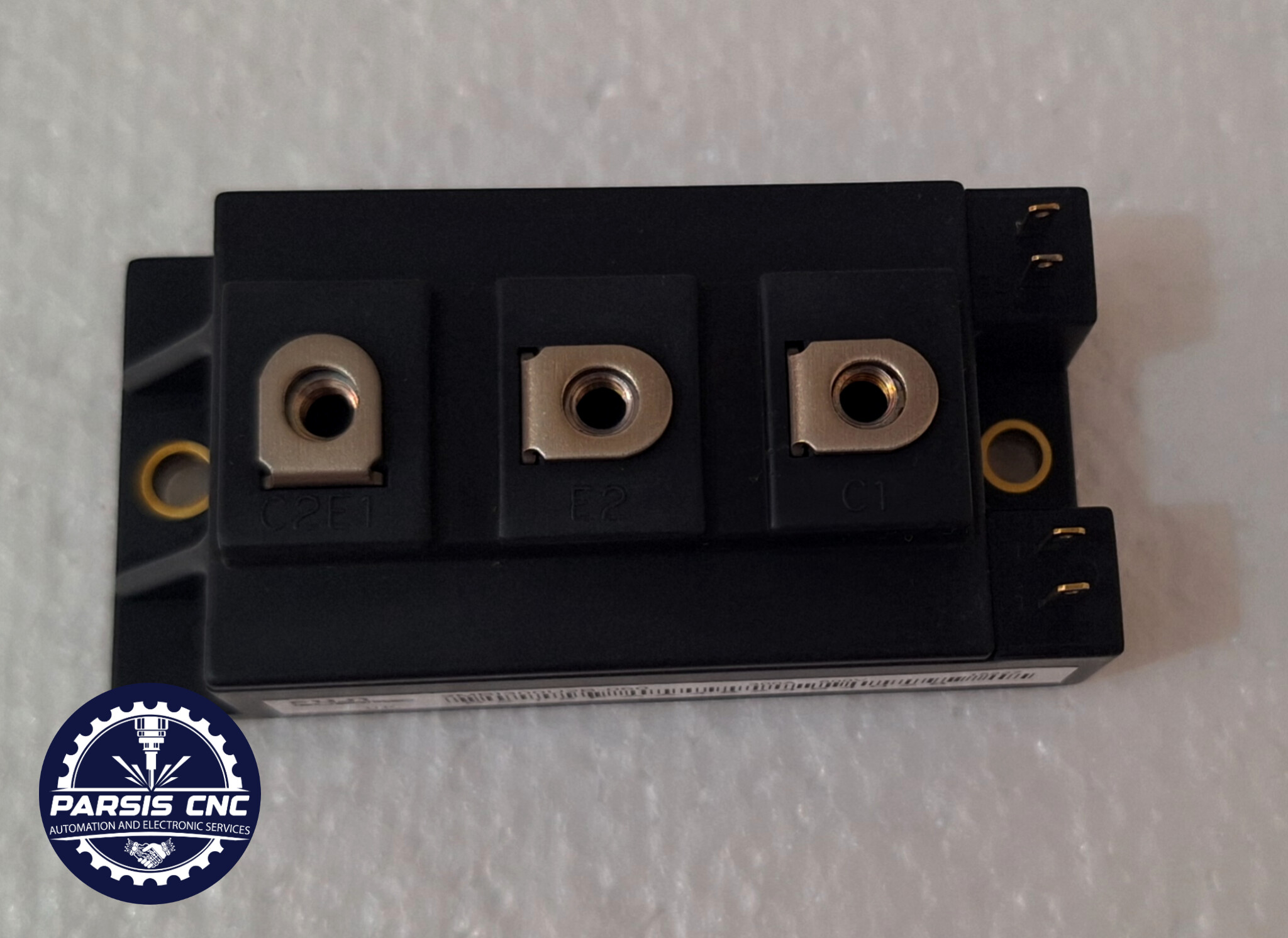 2MBI300U2B-060 IGBT FUJI – مناسب درایوهای صنعتی AC/DC و منابع تغذیه سوئیچینگ